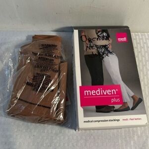 Mediven Plus Compression Stockings in Tan. Thigh - Plus 30-40 Size VI - Open Toe